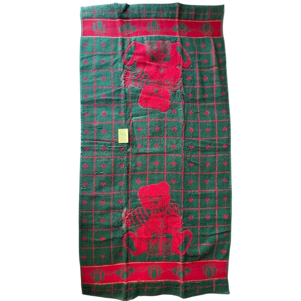 Vintage Christmas Bear Towel Set Of 3 With Gift Motif In Green & Red